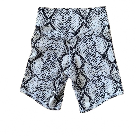 Balance Athletica Vitality Kingdom Collection Legging Bike Short Bundle … - Picture 9 of 13